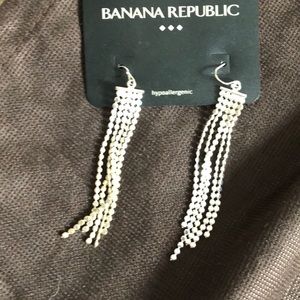Banana republic silver waterfall earrings